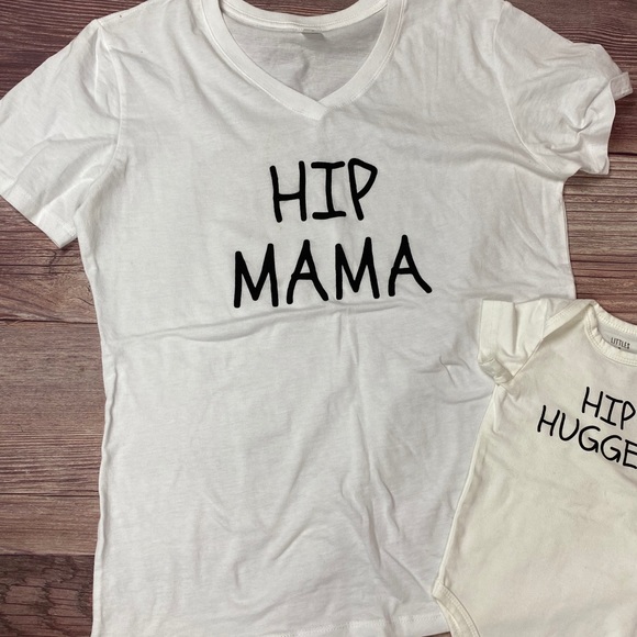 Mommy and Me Matching Graphic T-Shirt set - Picture 4 of 7